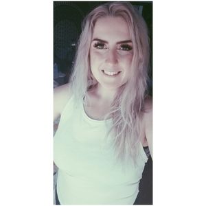 Meet your Posher, Elyse